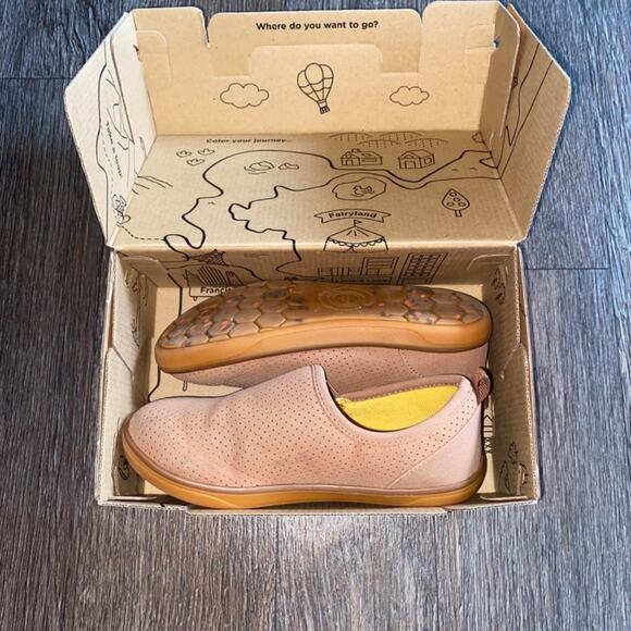 Livie & Luca  its size 13 slip on shoes - Picture 2 of 7